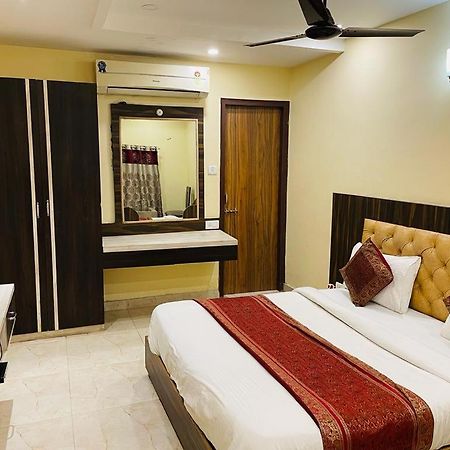 Hotel Augusto Benares Buitenkant foto